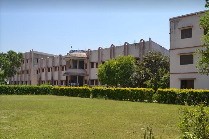 https://cache.careers360.mobi/media/colleges/social-media/media-gallery/9216/2021/7/5/Campus View of Faculty of Management and Technology Harish Chandra Post Graduate College Varanasi_Campus-View.png
